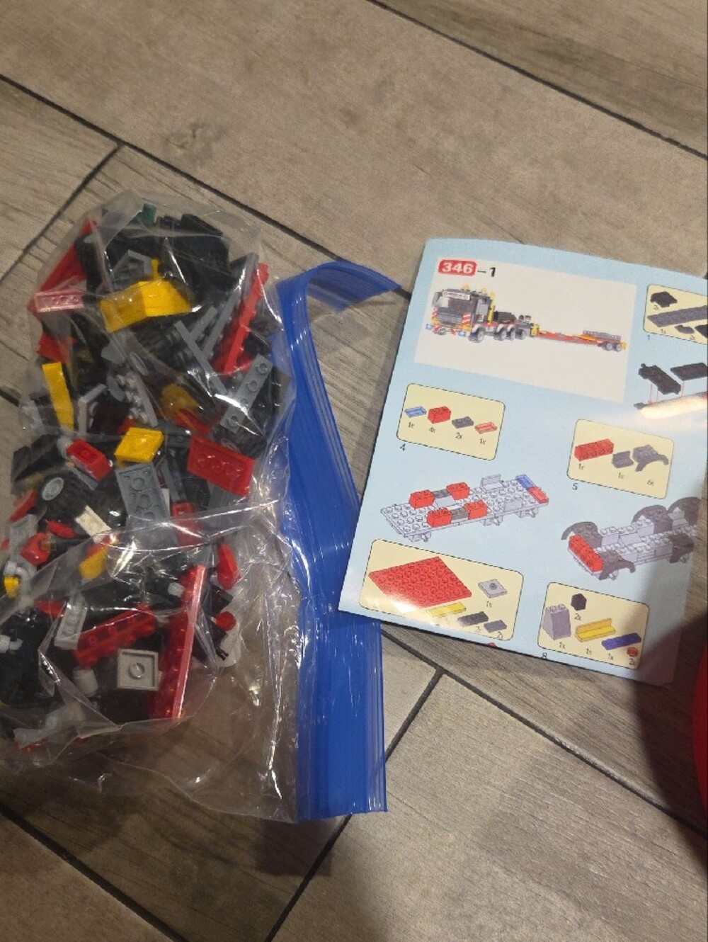 Fire Building Block Bucket - Picture 3 of 3